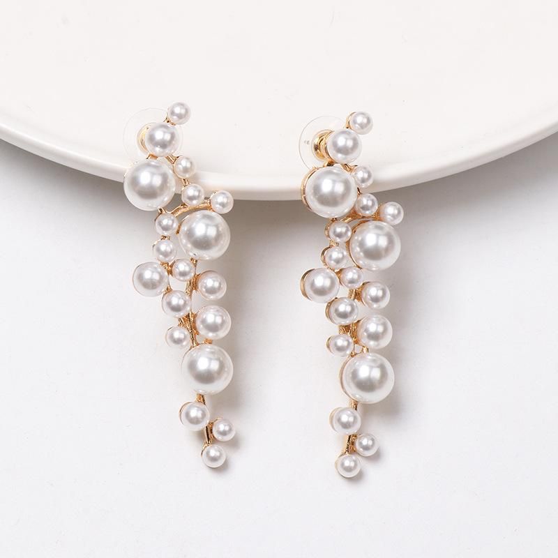 Pearl-studded Grape-shaped Earrings Nhjj155448