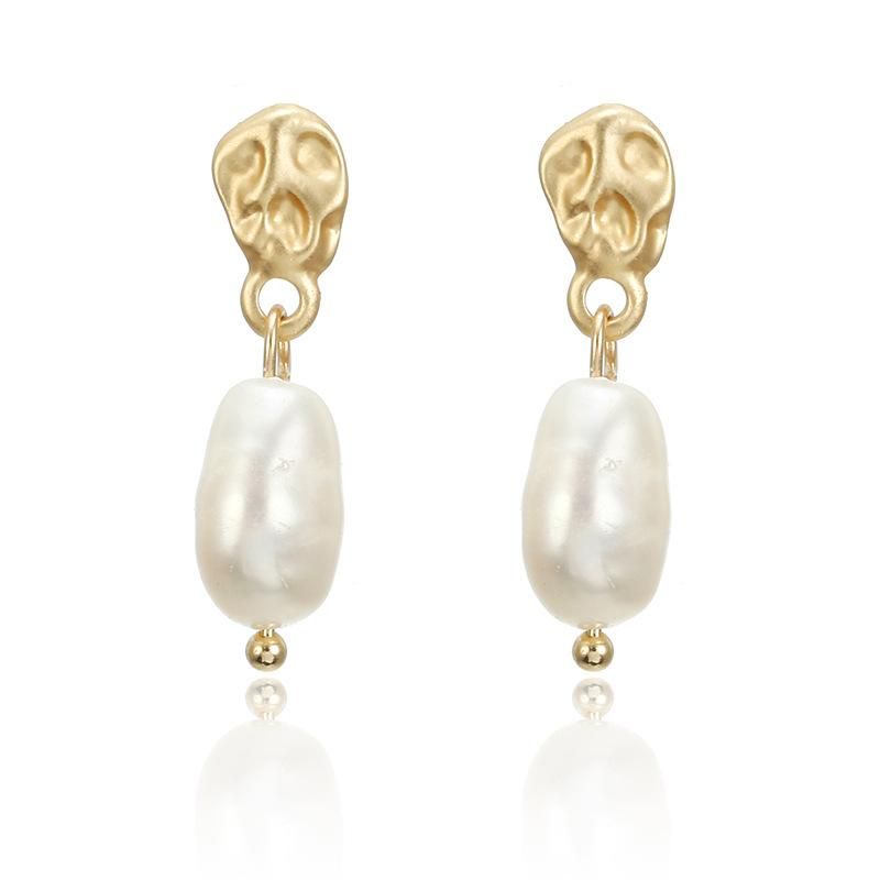 Naturel D'eau Douce Perle Irrégulière Oreille Goujons Super Fée Vent Froid Ins Polyvalent Simple Rétro Personnalisé Boucles D'oreilles Boucles D'oreilles Pour Les Femmes