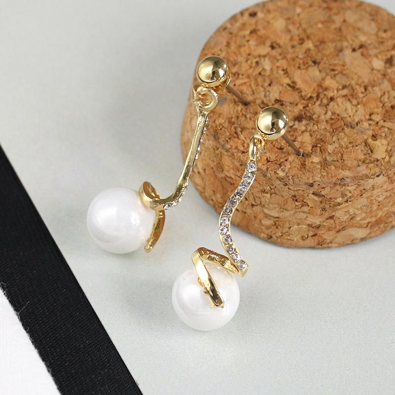Aretes De Perlas De Diamantes De Imitación Retorcidos Sencillos Pendientes Pequeños Geométricos Para Damas
