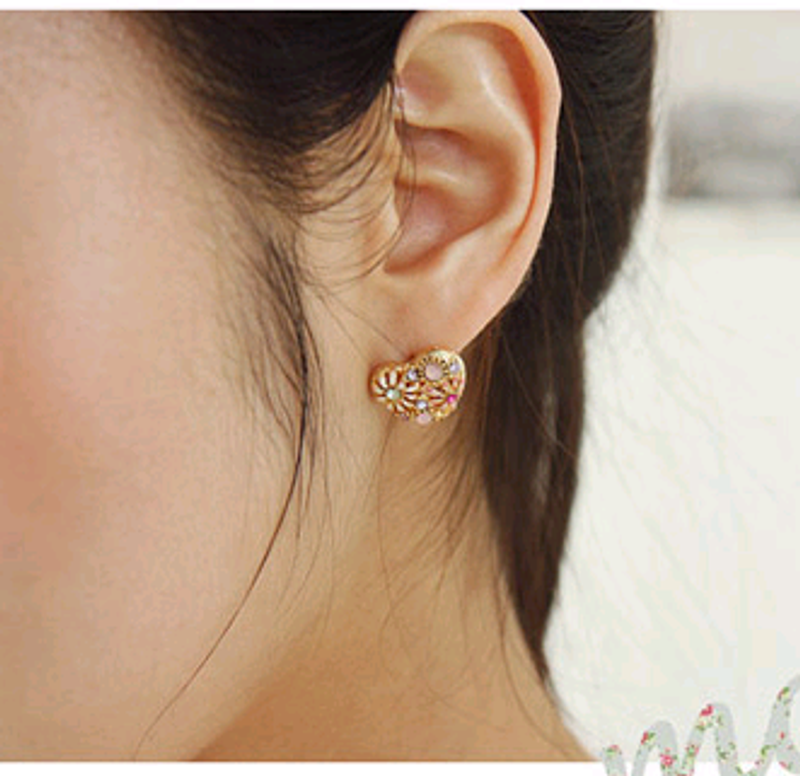 Boutique Korean Fashion Sweet Chrysanthemum Love Earrings