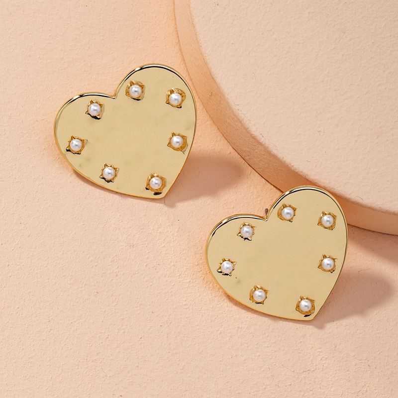 New Korean Heart-shaped Women's Pearl Alloy Heart-shaped Earrings