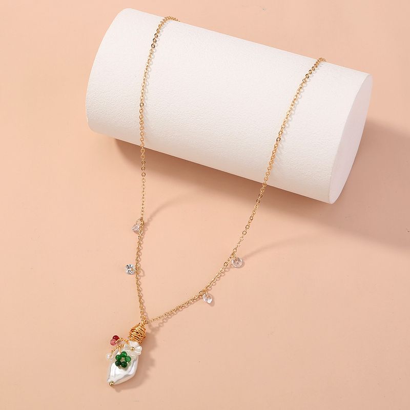 Hot-selling Simple And Versatile Special-shaped Pearl Multi-color Natural Stone Pendant Single-layer Necklace