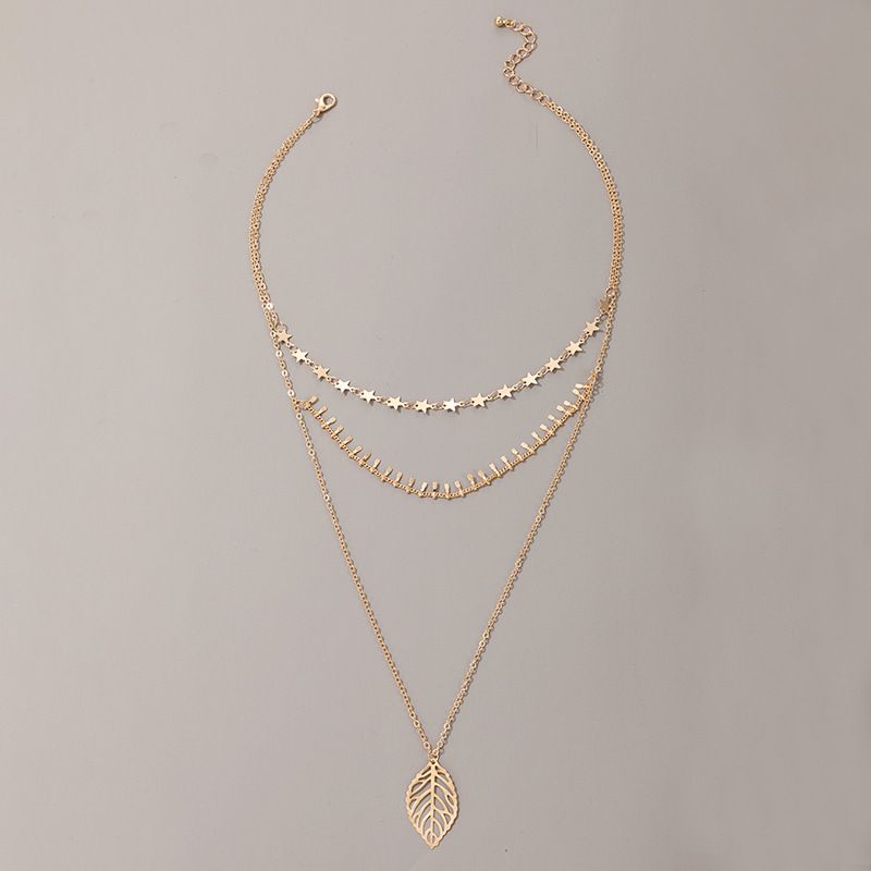 Beliebte Mode Einfache Mehrschichtige Fünfzackige Sternblatt Lange Halskette