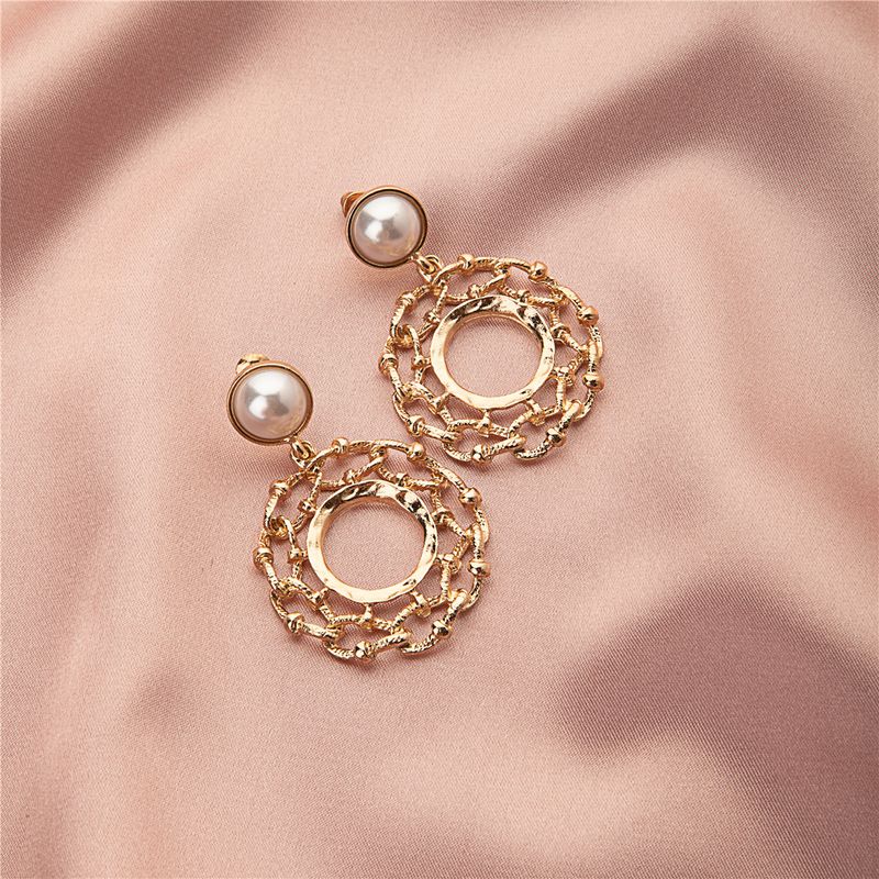 Neue Perle Einfache Mode Ohrringe