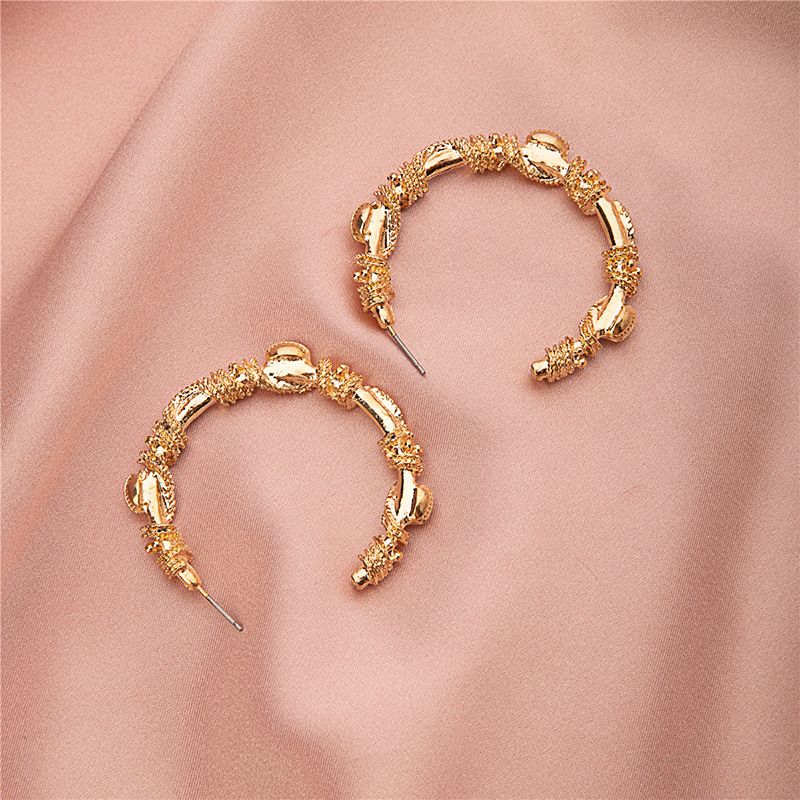 C-shaped Chinese Style Simple Retro Metal Earrings
