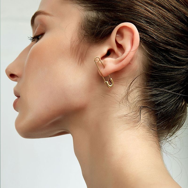 Simple Gold-plated Fashion Paper Clip Earrings