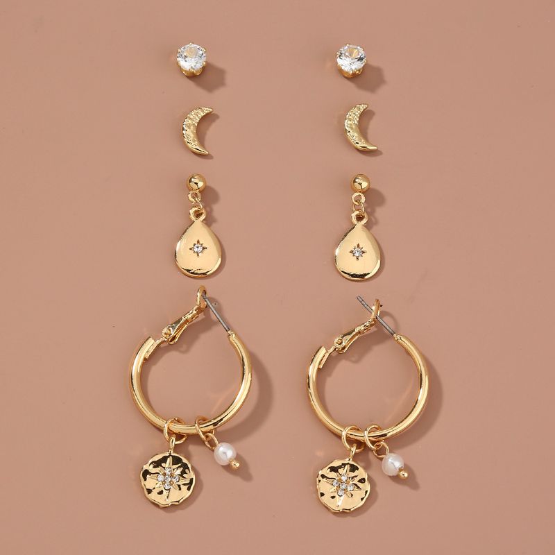 Hot-selling  Simple  Star And Moon Rhinestone Stud Earrings