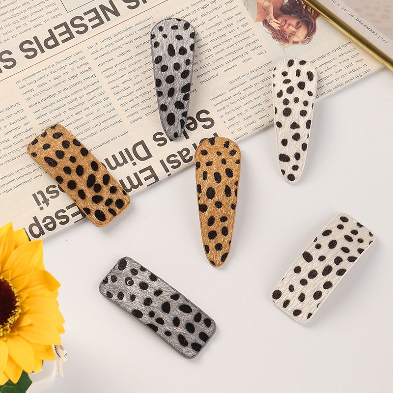 Black And White Dot Leopard Print Hairpin