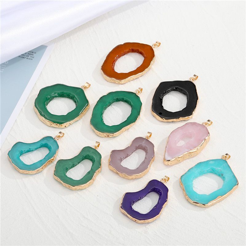New Exaggerated Personality Irregular Hollow Resin Necklace