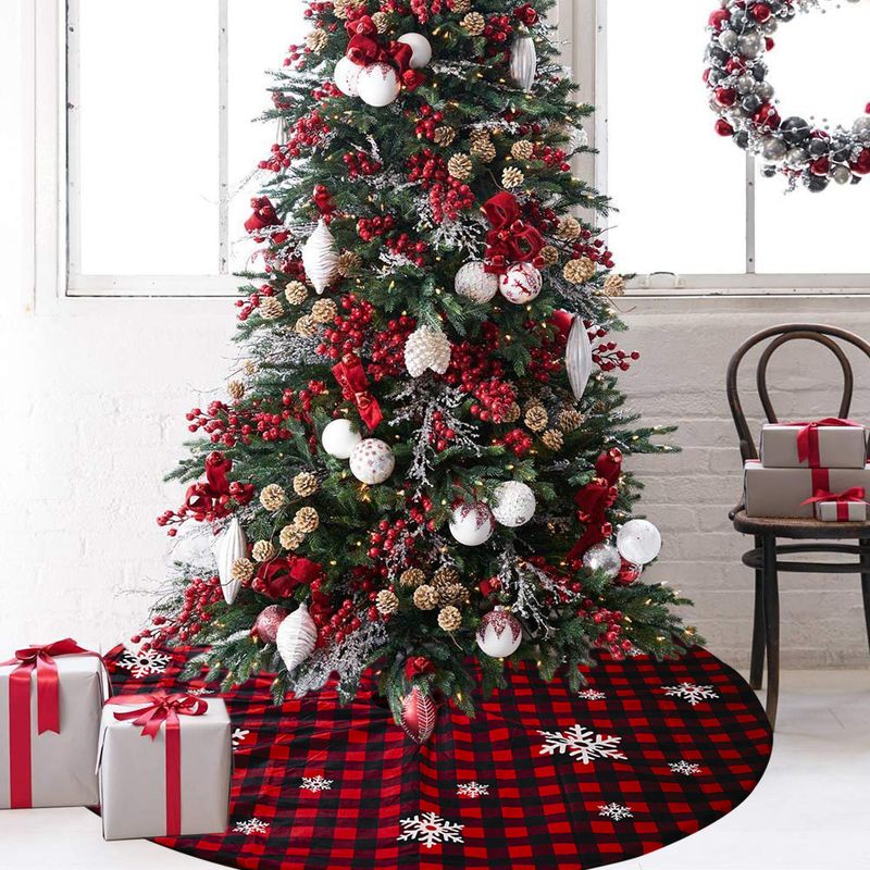 Christmas Lattice Snowflake Tree Skirt