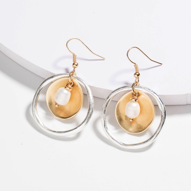 Fashion Circle Pearl Tag Earrings