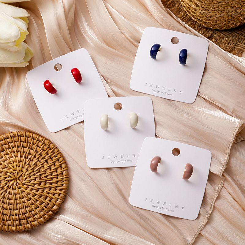 Fashionable Curved Earrings