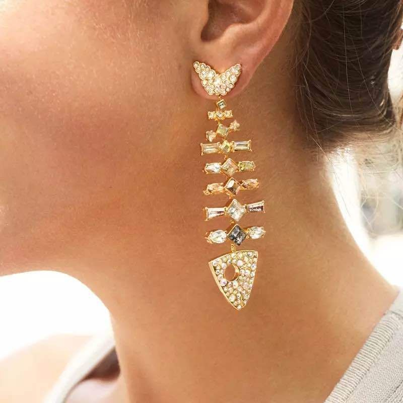 Exaggerated Fishbone Shape Alloy Inlaid Rhinestones Earrings