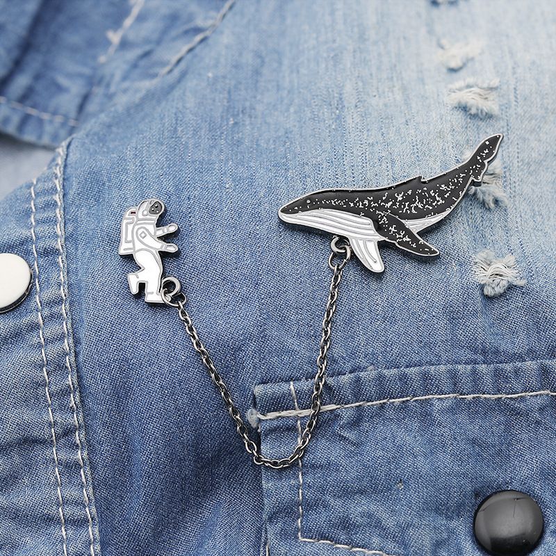 Creative  Cartoon Astronaut Space Whale Brooch