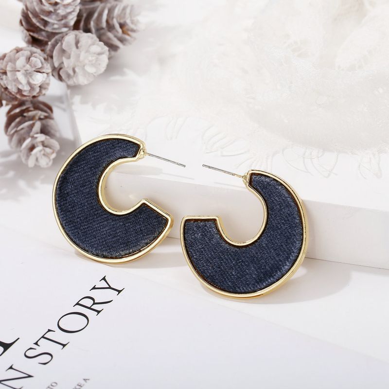 Simple Opening C-shaped Earrings