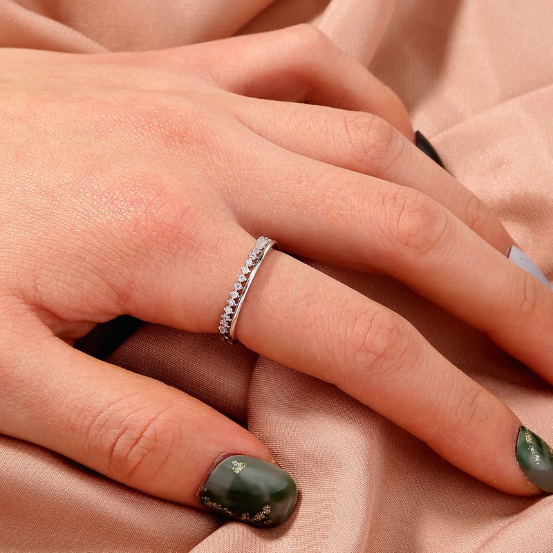 Fashion Copper Inlaid Zircon Ring