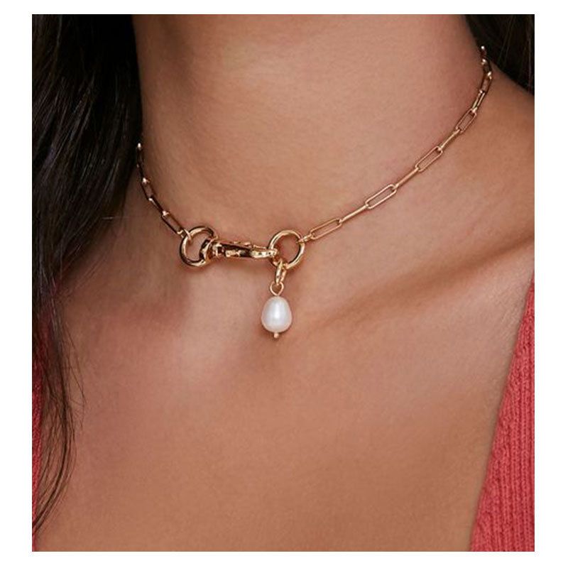 Golden Box Chain Pearl Pendant Necklace
