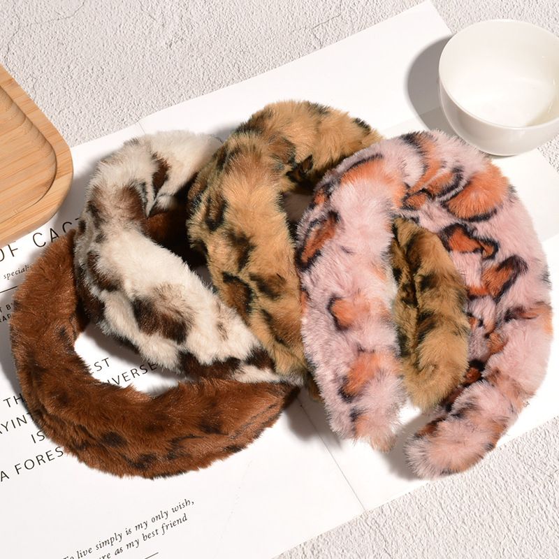 Leopard Print Retro Plush Headband