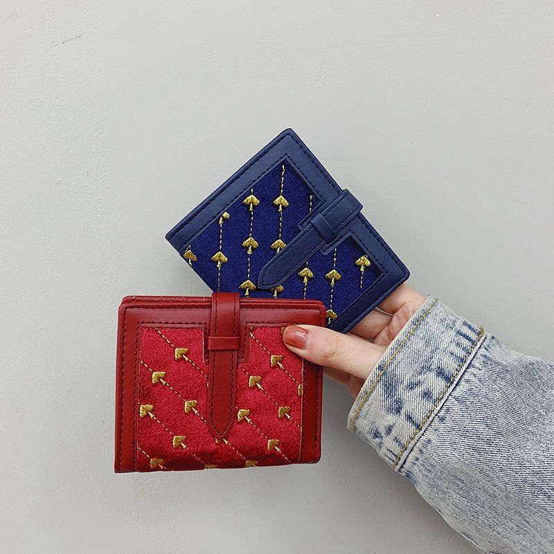 70% Off Short Style Wallet 2020 New Embroidered Student Wallet Short Folding Ladies Multifunctional Card Holder Wholesale