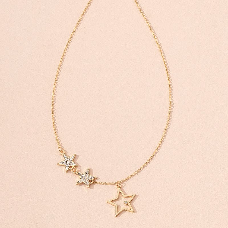 Collar Con Colgante De Estrella De Diamantes Simple