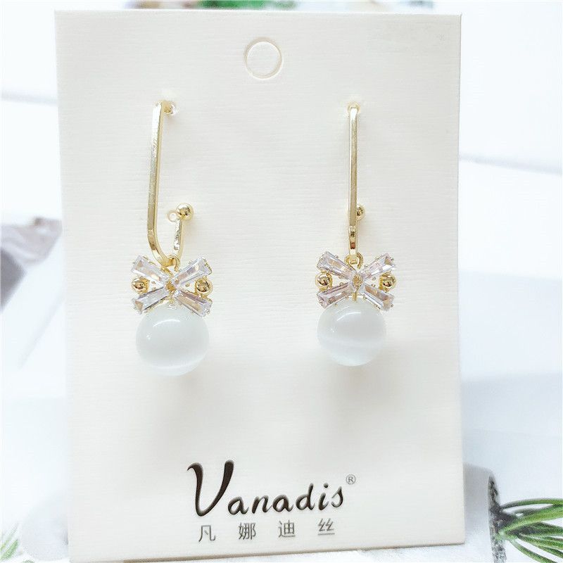 Retro Exquisite Pearl Earrings