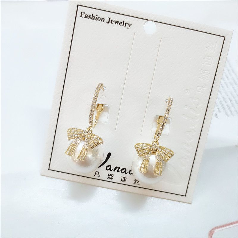 Fashion Pearl Bow Earrings
