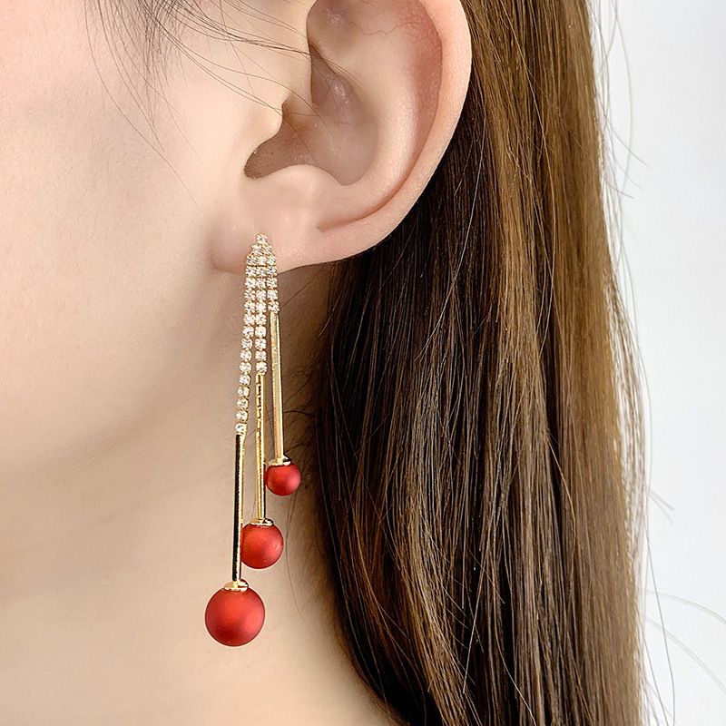 Simple Fashion Pearl Long Earrings