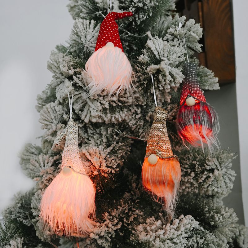 عيد الميلاد مجهولي الهوية دمية مضيئة صغيرة قلادة شجرة الحلي