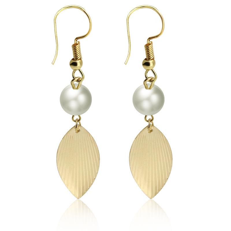 Vente Chaude En Europe Et Amérique Minimaliste Feuille D'or En Forme De Boucles D'oreilles À La Main Grande Feuille Perle Pendentif Boucles D'oreilles Oreille Piercing Oreille Clip