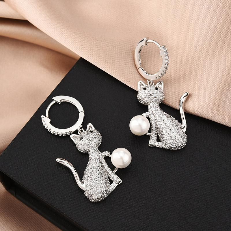 Fashion Wild Cute Cat Pearl Zircon Earrings Wholesale
