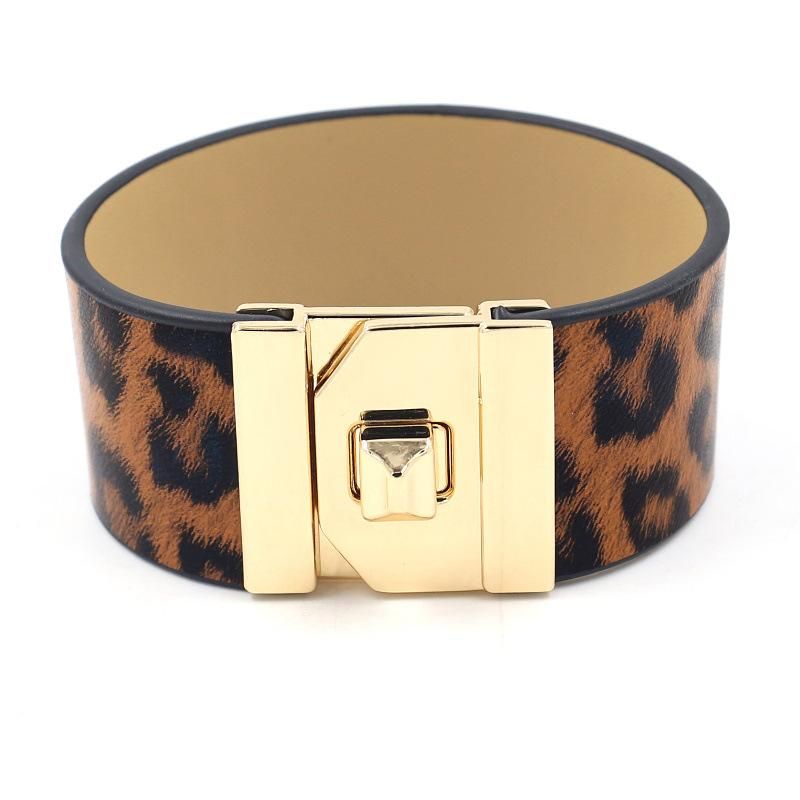 Fashionable New Leopard Pu Wide Leather Bracelet Female Bracelet Leather Exaggerated Metal Bracelet