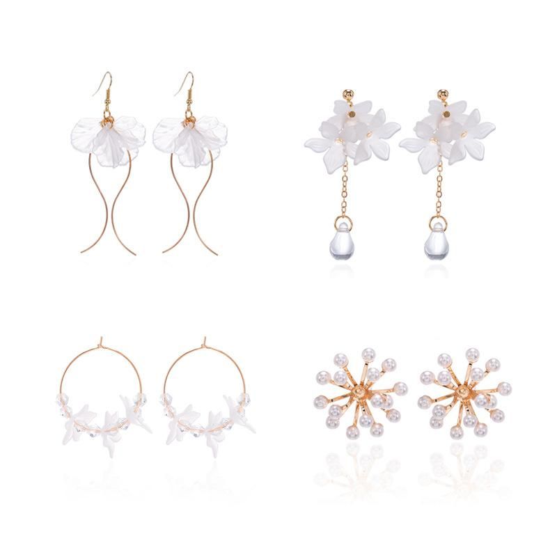 Korean Fashion Fresh Acrylic Petal Earrings Snowflake Pearl Earrings White Flowers Wave Earrings