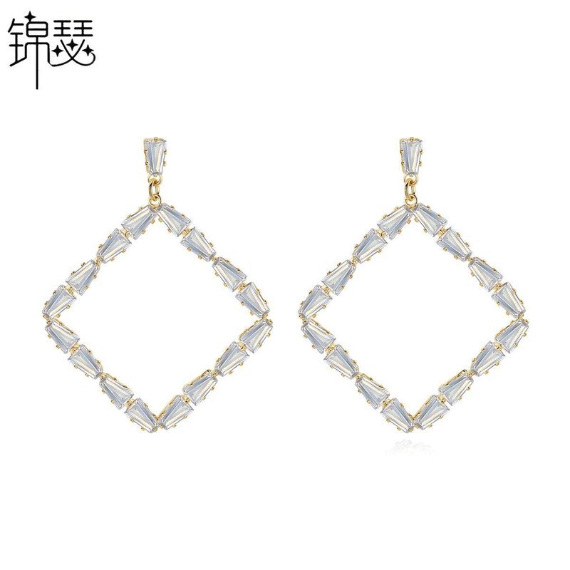 Fashionable Korean Temperament Square Ladies Earrings Earrings Banquet Atmosphere Copper Inlaid Zirconium Earrings