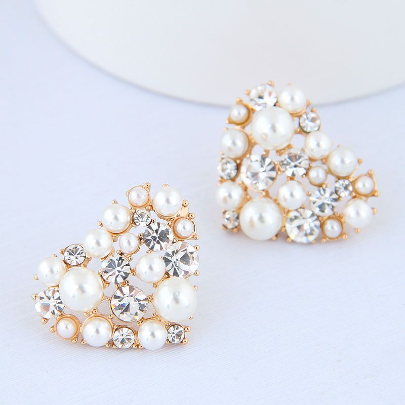 Mode Coréenne Métal Doux Brillant Pêche Coeur Boucles D&#39;oreilles Perles En Gros Nhsc204332