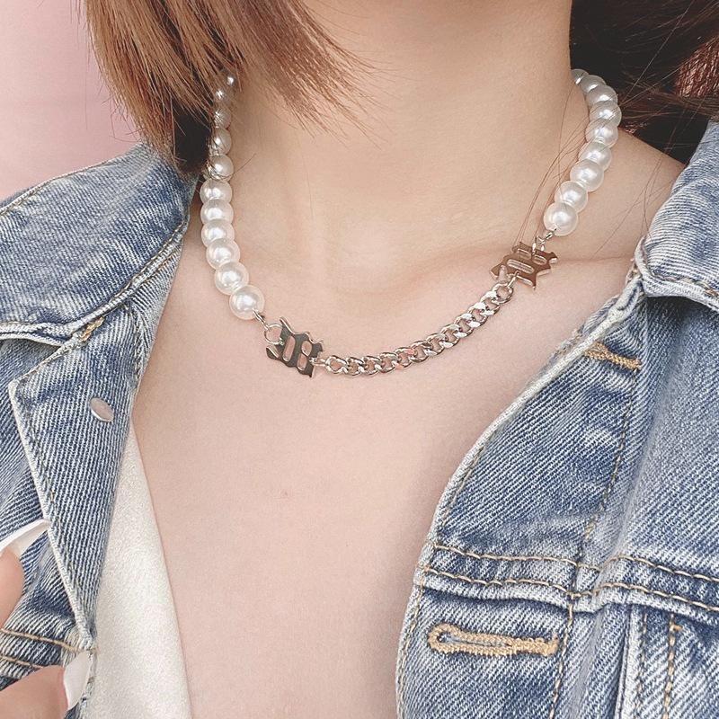 New Fashion Short Pearl Chain Splicing Necklace Titanium Steel Necklace Wholesale