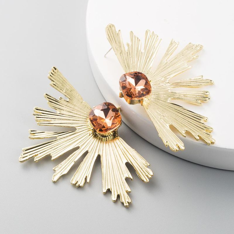 Nihaojewelry Exaggerated Alloy Glass Diamond Gold Fan Earrings For Women