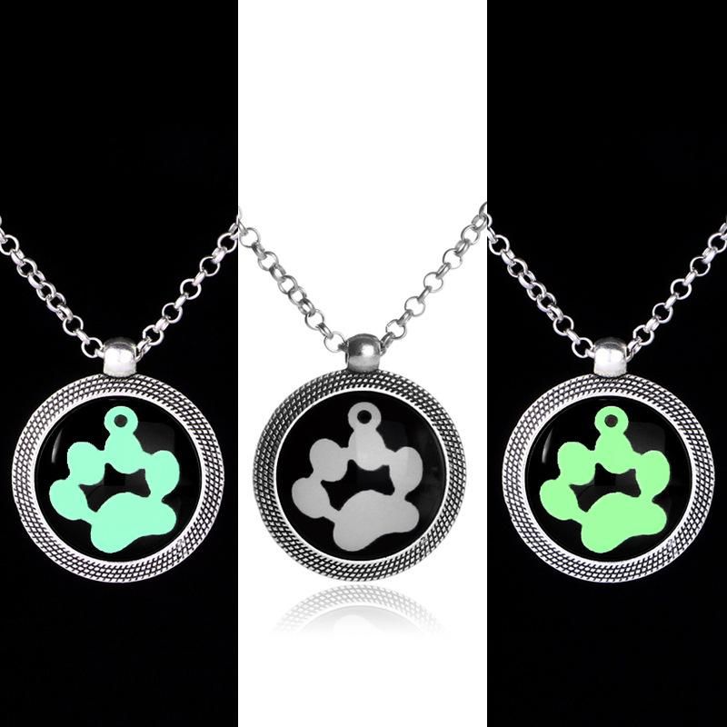 New Fashion Round Cat Claw Necklace European And American Creative Cute Pet Luminous Dog Claw Pendant Necklace