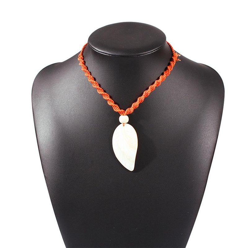 New Product Creative Ethnic Style Hand-knitted Rope Necklace Fashion Resin Maple Leaf Pendant Necklace Wholesale