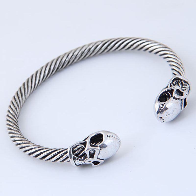 New Fashion Metal Simple Retro Skull Opening Bracelet Yiwu Nihaojewelry Wholesale