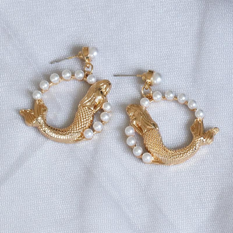 53995 Europäischer Und Amerikanischer Außenhandels Schmuck Laufsteg Große Fisch Perlen Ohrringe Persönlichkeit Retro Elegante Ohrringe Weibliche Ohrringe