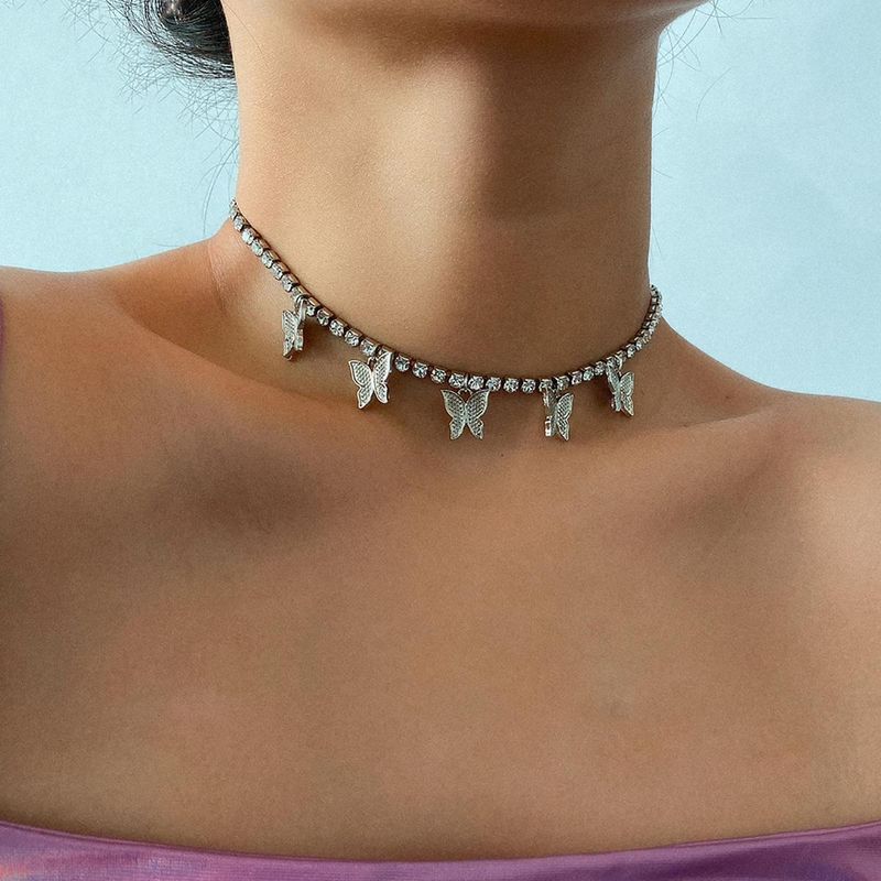 Nueva Moda Geométrica De Una Sola Capa Collar De Circón Tridimensional Con Diamante Pequeño Collar De Borla De Mariposa