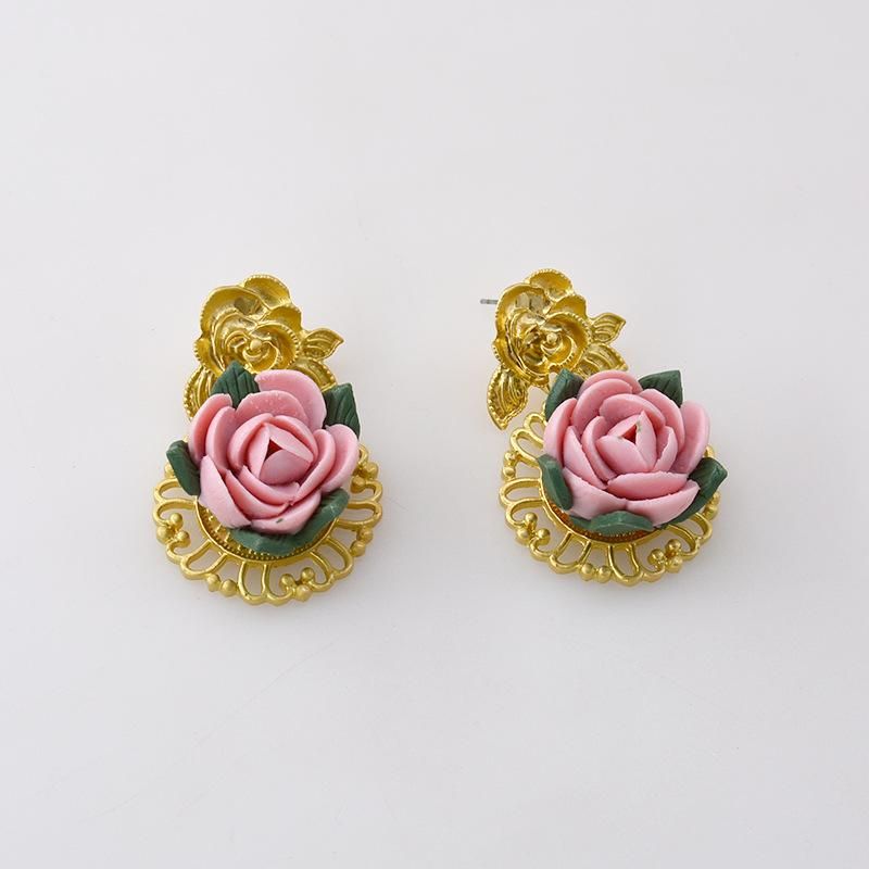 New Fashion Retro Ceramic Flower Baroque Stud Earrings Wholesale