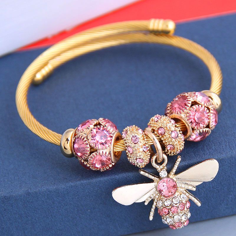 Neue Mode Einfach Flash Diamant Bienen Anhänger Multi-element-zubehör Armband Yiwu Nihao Schmuck Großhandel