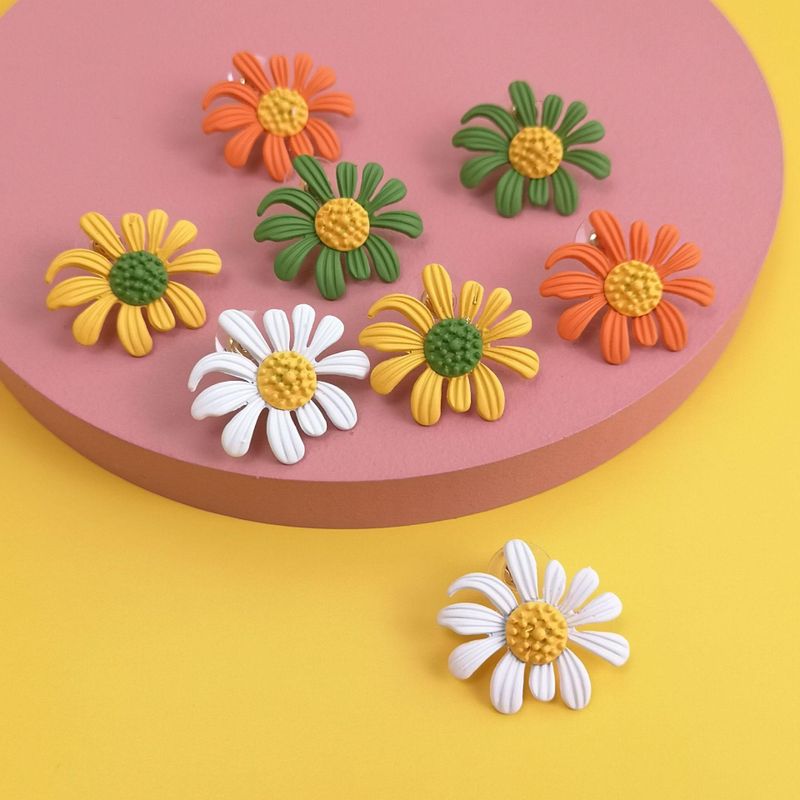 Korean New Silver Needle Spring Color Daisy Flower Earrings