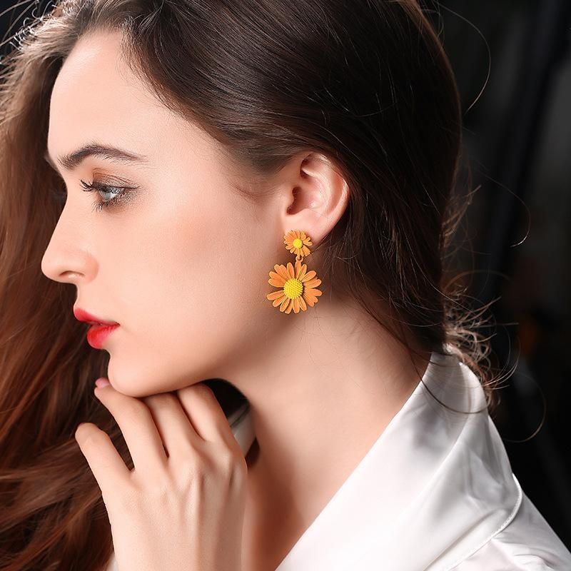 New Fashion Bridal Flower Daisy Sweet Earrings For Women
