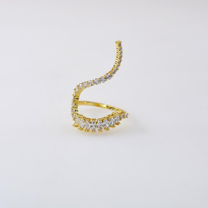 The New Micro-set Zircon Crystal Curved Ring For Women Wholesale