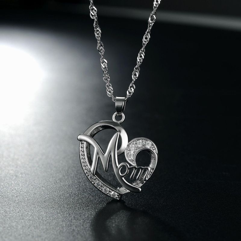 New Fashion Simple Heart-shaped Zircon Necklace Wholesale