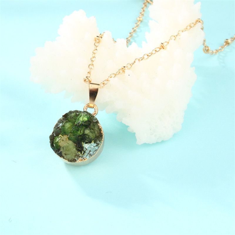 Fashion Necklace Nihaojewelry Wholesale Simple Shell Sweater Chain Imitation Natural Stone Round Pendant Necklace Crystal Bud Resin Necklace