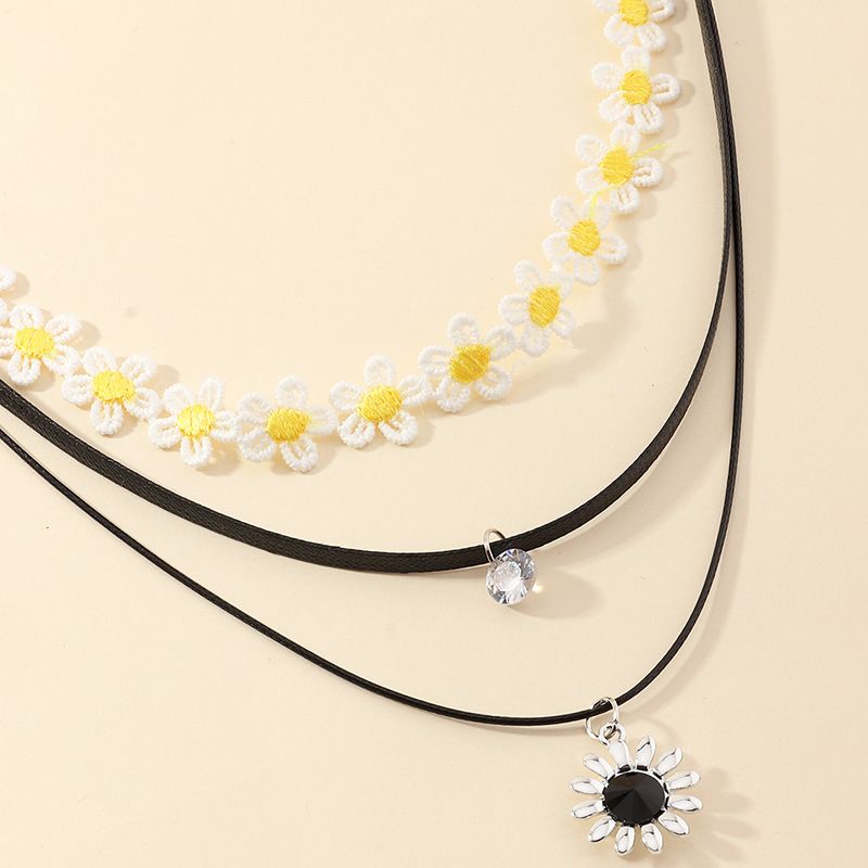 Fashion Jewelry Niche Personality Choker Necklace Small Daisy Sun Flower Necklace Wholesale Nihaojewelry