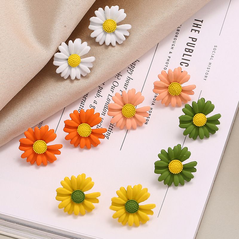 Japonais Et Coréen De Mode 2020 New Trendy Simple Boucles D'oreilles Doux Mori Super Fée De Tournesol Petite Marguerite Boucles D'oreilles Fleur